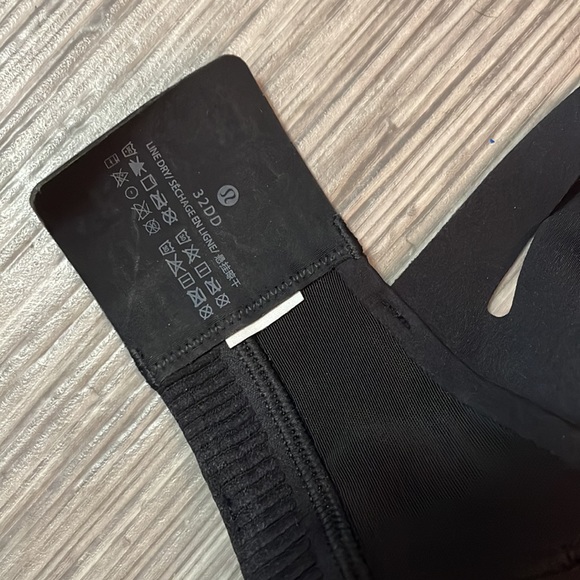 Lululemon air support bras 32DD sold - Picture 3 of 5